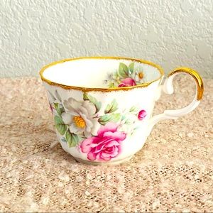 Vintage teacup, Regency Bone China, white / pink floral